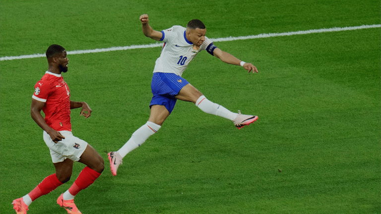 مبابي يكشف.. كيف يفوز بـ Ballon d'Or؟