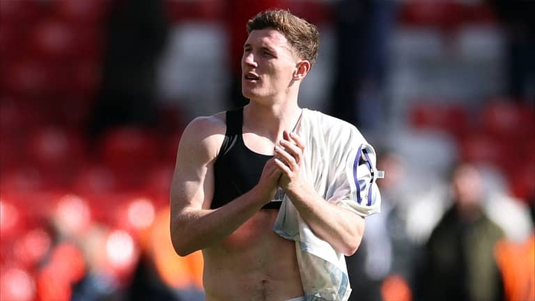 معركة الـ100 مليون إسترليني في البريميرليغ