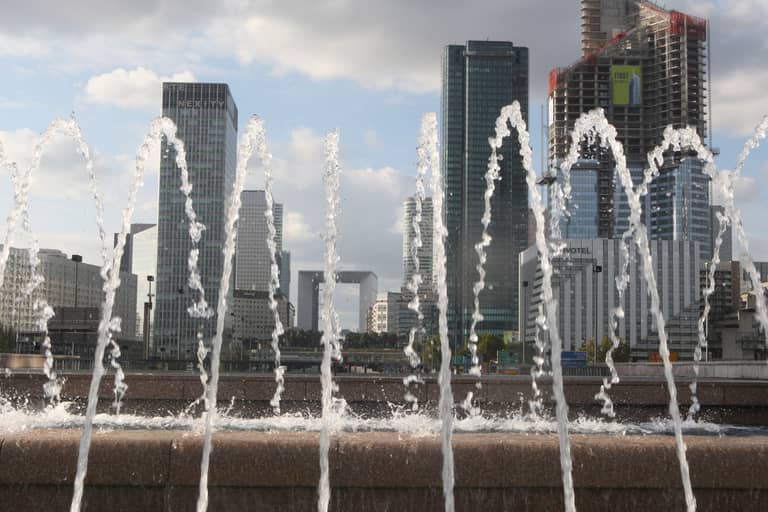 عقارات فرنسا.. عنصرية؟