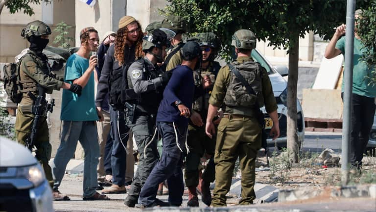 مستوطنو الضفة الغربية.. "جاري التسليح" والهدف فلسطيني