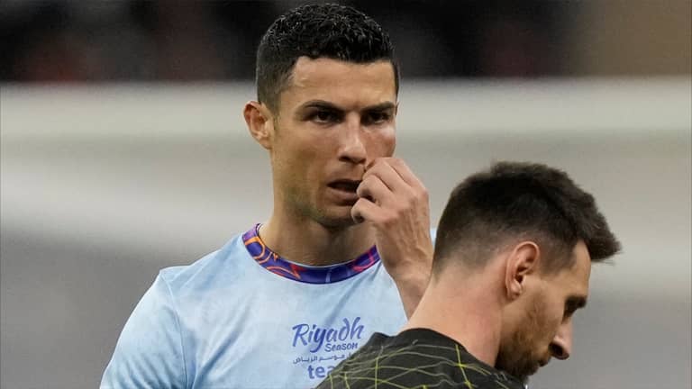 هل يكون ميسي؟.. "ضيف رونالدو" يقسم العالم