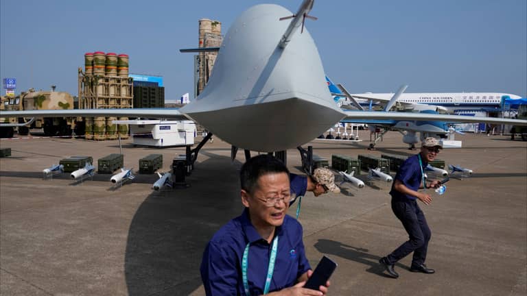 الصين وروسيا والدرونز.. خنق الصديق لحماية "الأمن القومي"