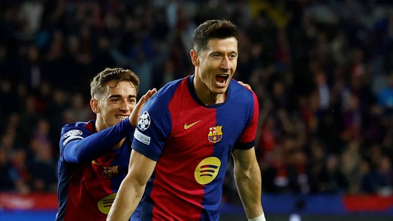 ليفاندوفسكي في نادي الـ100.. وبرشلونة يفوز بـ"معادلة فليك"