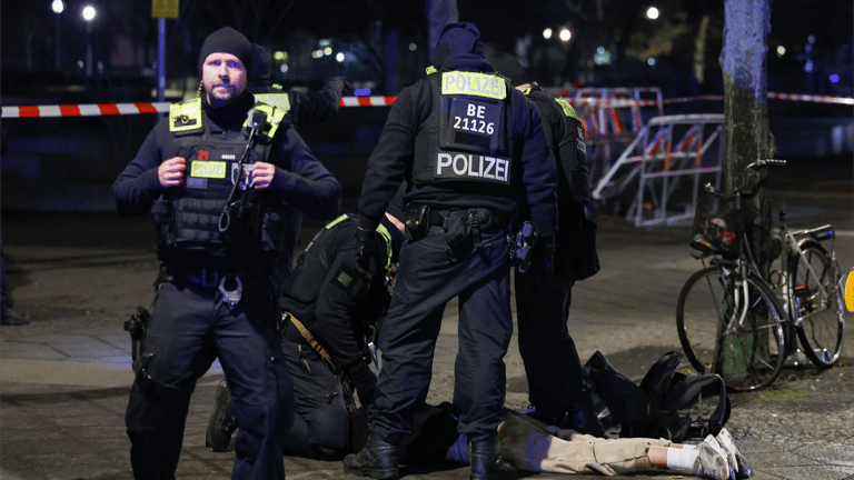 ألمانيا تكشف تفاصيل حادثة طعن سائح إسباني