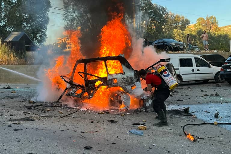 إسرائيل تقتل "عضوا في حماس" بغارة على صيدا اللبنانية