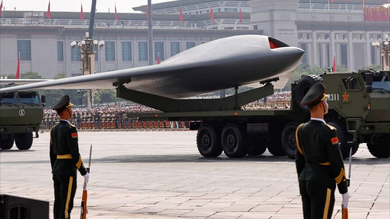 DeepSeek.. العقل السري وراء سلاح الصين الذكي؟