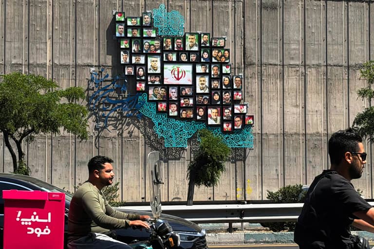 إيران بعد الحرب.. "سلاح ذو حدين" يهدد حكم المتشددين