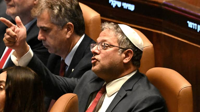 بن غفير يهدد إسرائيل بأزمة دستورية