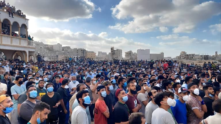 درنة تتظاهر طلبا لـ"إعادة الإعمار"