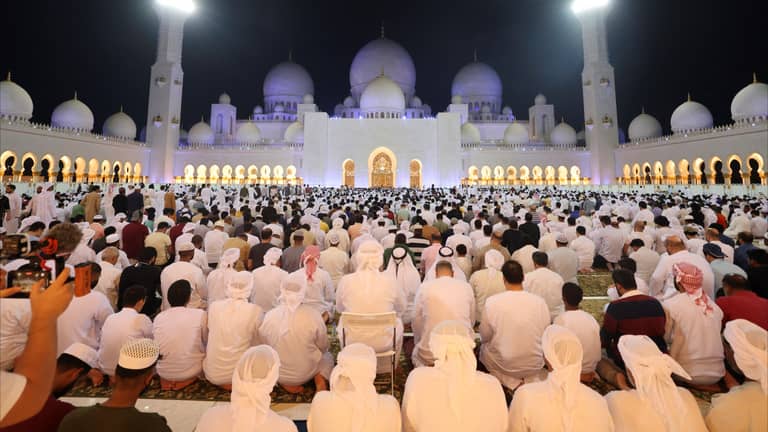 هلال رمضان يظهر في الإمارات والسعودية