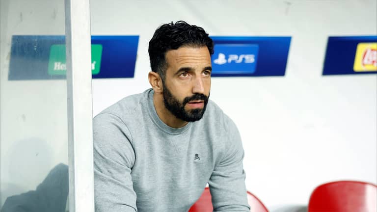 شبح ليفربول يقطع طريق أموريم نحو مانشستر يونايتد
