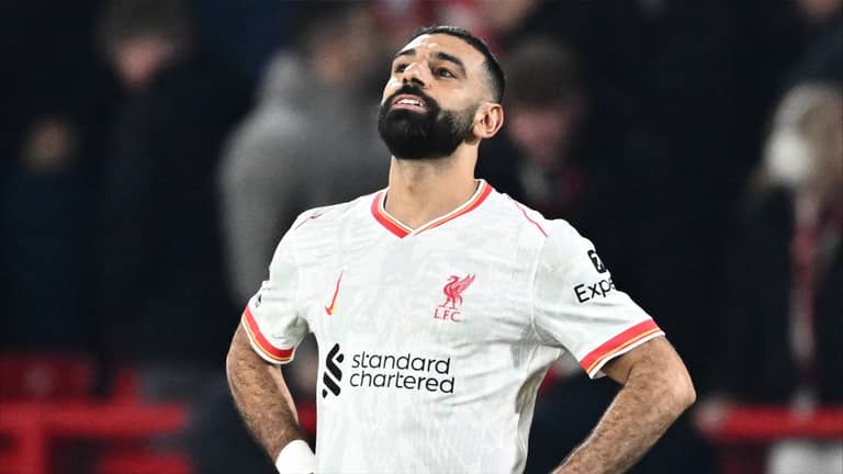 رياح يناير تهدد موسم محمد صلاح التاريخي