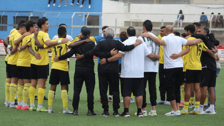 طعن لاعب بـ"سكين" في الدوري اللبناني