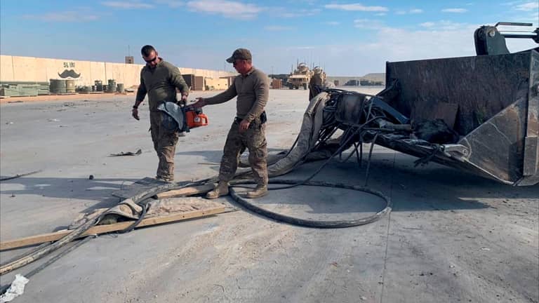 هجوم صاروخي على قاعدة عين الأسد