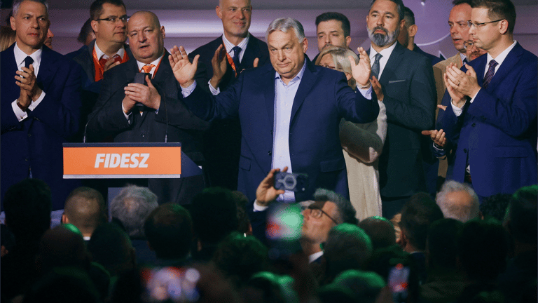 هزيمة أوربان.. سقوط حليف ترامب يعيد رسم خريطة أوروبا