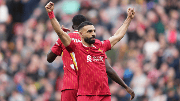 "القصة لسّه مستمرة".. محمد صلاح باق مع ليفربول