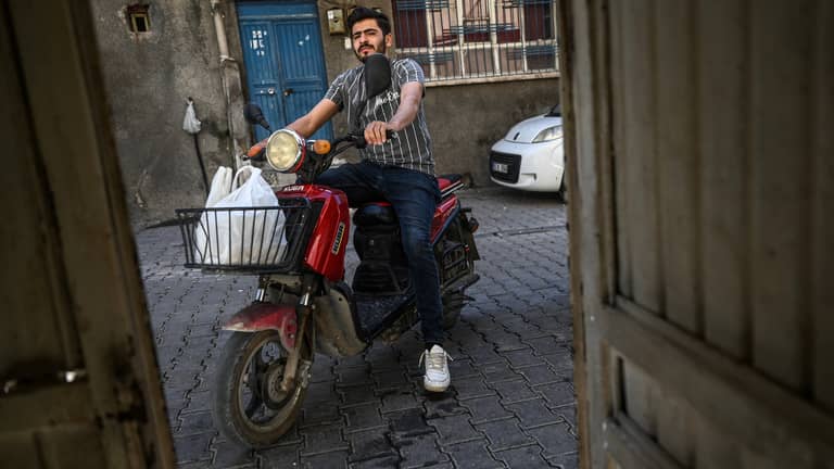 "ترحيل غير مباشر" للسوريين في الانتخابات التركية