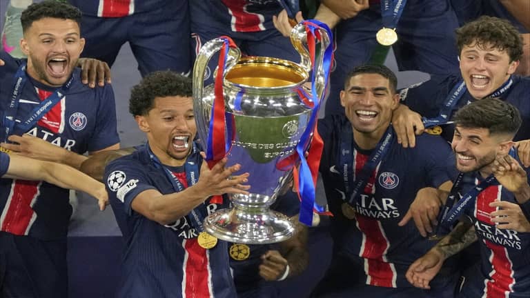 موعد قرعة دوري أبطال أوروبا 2025-2026 والبث المباشر