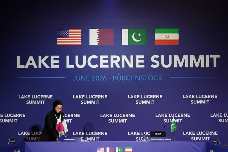مفاوضات سويسرا.. عقبتان تهددان "اختبار النوايا"