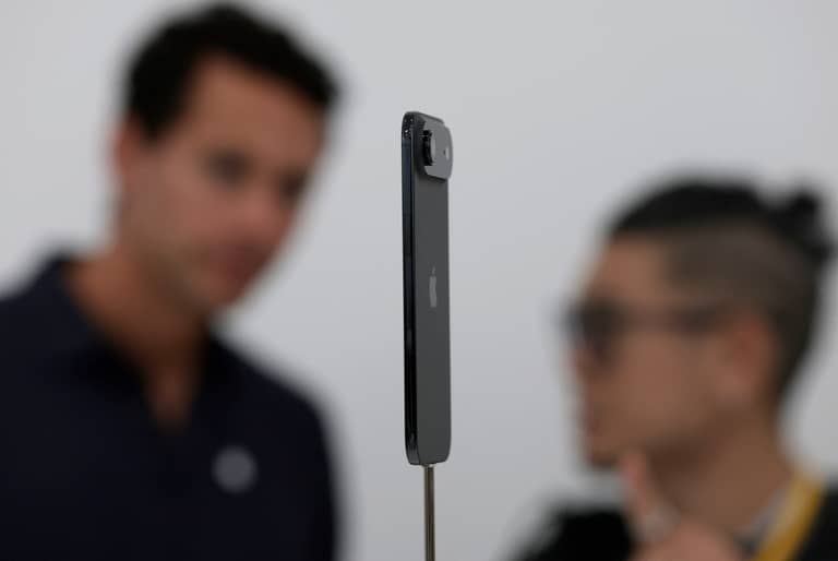 الهاتف الأكثر نحافة.. كل ما تريد معرفته عن iPhone Air