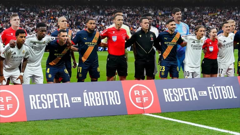 جماهير ريال مدريد تزلزل البرنابيو تحت أقدام "التحكيم"
