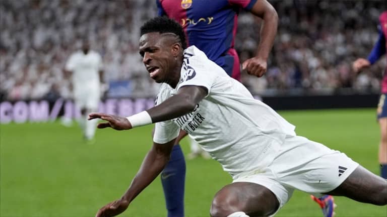 72 ساعة كارثية.. ماذا يحدث في ريال مدريد؟