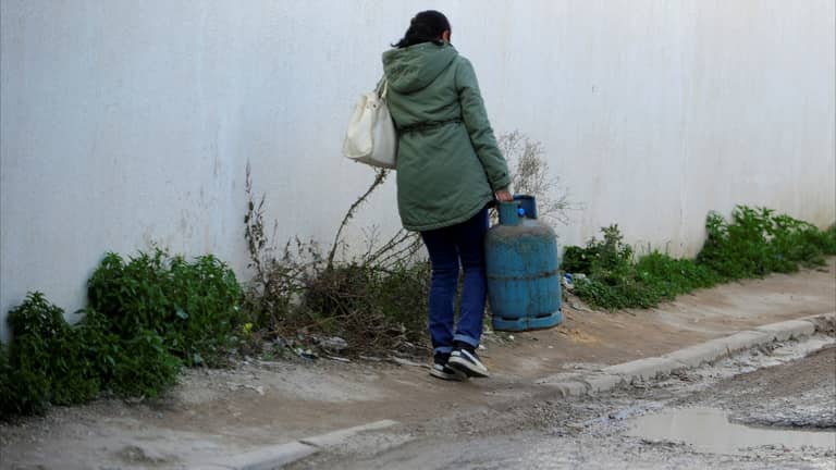 شح الغاز في تونس.. أزمة شتوية بلا حلول وصلت لحد "السطو"