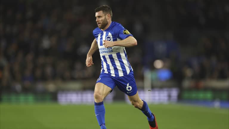 عميد البريميرليغ.. جيمس ميلنر يكتب التاريخ في إنكلترا