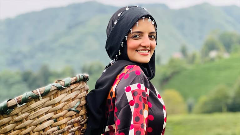 "سنو وايت" يعيد البلوغرز لصدام المهن التمثيلية في مصر