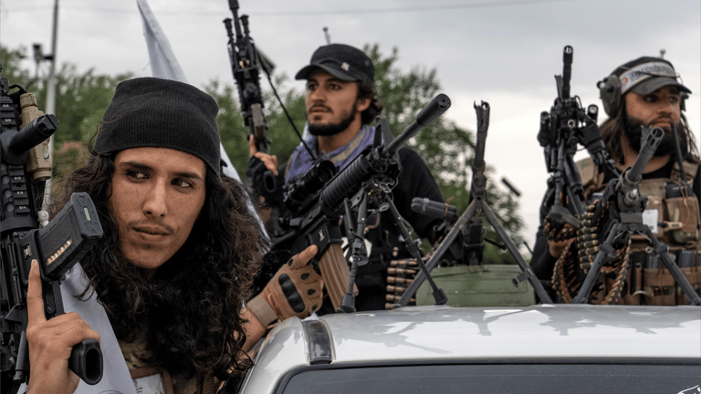 "سرايا أنصار السنة".. تنظيم غامض يهدد مستقبل سوريا الجديدة