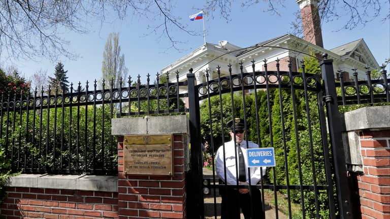 السفارة الروسية بواشنطن تبحث "أمنها"