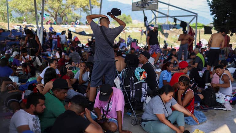 المكسيك ترفض هبوط "طائرة مهاجرين" أميركية