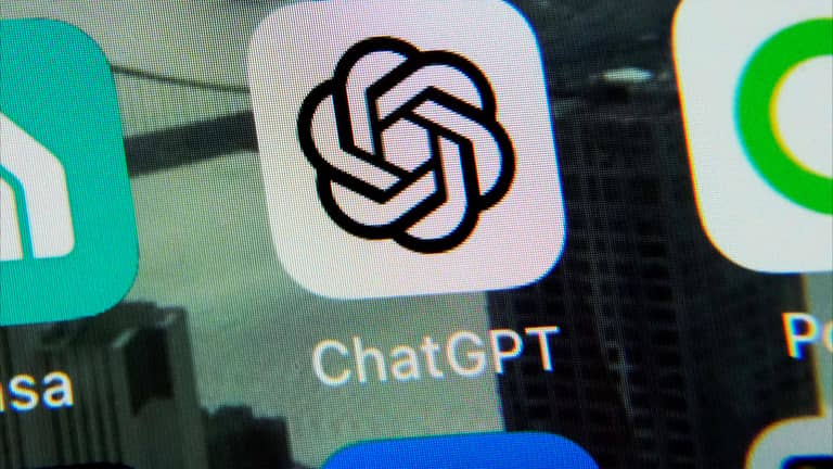 بسبب "هلوسات".. ChatGPT يورط شركة محاماة كبيرة