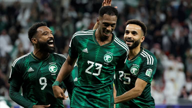 السعودية تحجز مقعدا في ثمن نهائي كأس آسيا