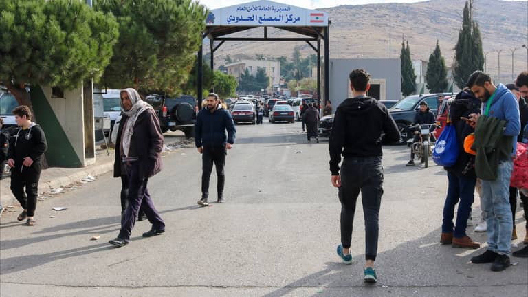 حدود مستباحة.. هل فرّ "ضباط الأسد" إلى لبنان؟