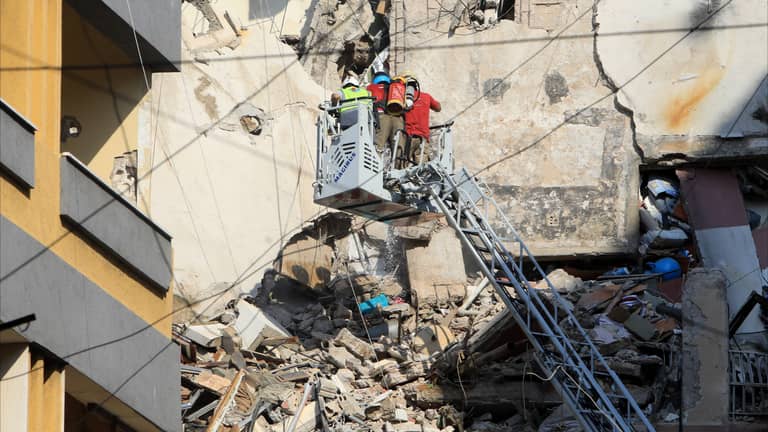 إسرائيل تبعد إيران عن إنقاذ حزب الله عبر أميركا