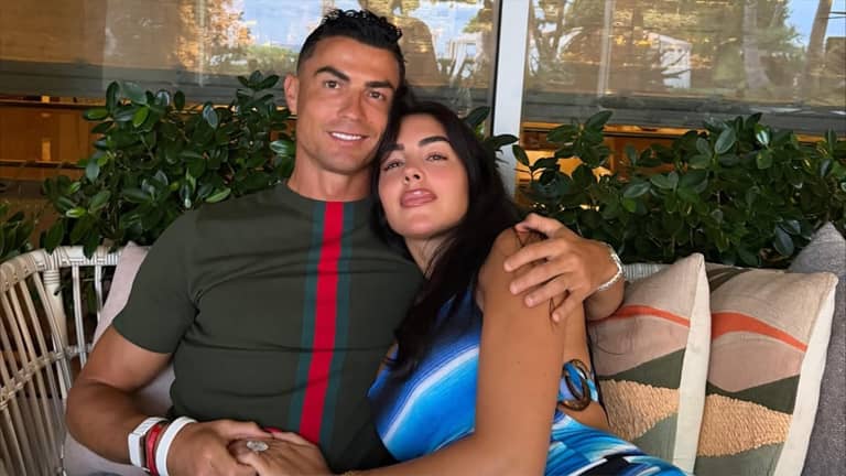جزر البليار ترد على شائعات زفاف رونالدو