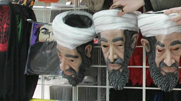 ملابس بن لادن تتسبب في إيقاف حكم أسترالي