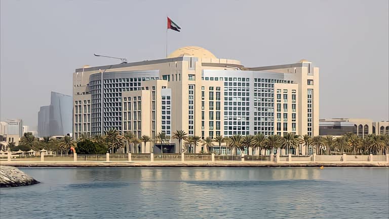 دولة الإمارات تعبر عن قلقها البالغ من تزايد التصعيد في لبنان