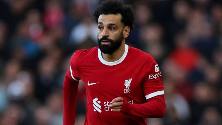 محمد صلاح يحسم مستقبله مع ليفربول