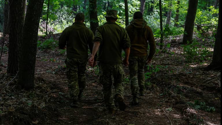 أوكرانيا تنتظر "المدد" من قانون التجنيد