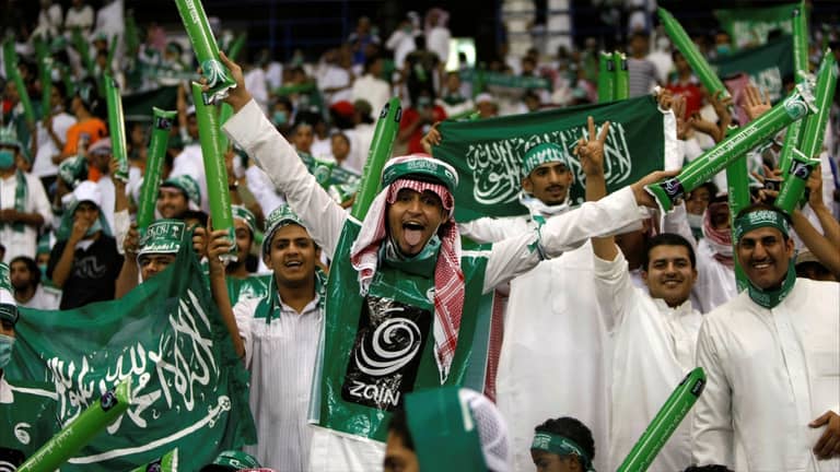 السعودية تحظر "الكحول" في كأس العالم 2034