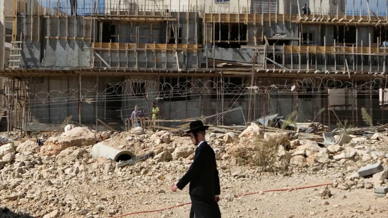 إسرائيل تبحث عن عمال بناء