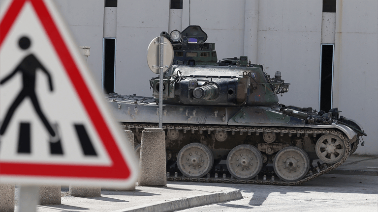 الناتو يطوي عصر الدبابات.. والمسيّرات في الصدارة