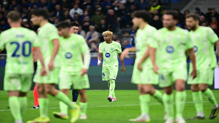 برشلونة مهدد بخسارة نقاط ولاعبين في "أبطال أوروبا"