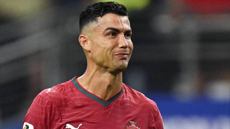 "رهانات فاشلة".. المونديال يرفض تكريم رونالدو ونيمار