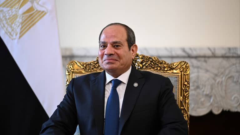 السيسي يحذر من فتح جبهة جديدة في لبنان