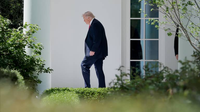 غرفة عمليات في البيت الأبيض.. تطورات هرمز تهدد هدنة إيران