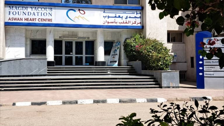 تعاون بين "زايد الإنسانية" و "مجدي يعقوب لأمراض القلب"