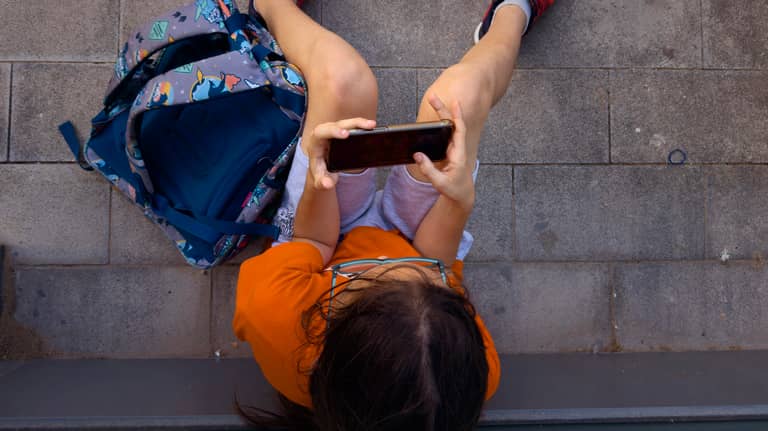 غوغل تستعد لحظر أنشطتها على الأطفال في أستراليا